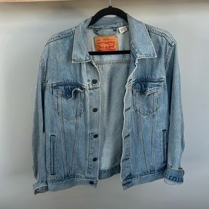 Levi’s Jean jacket in size medium